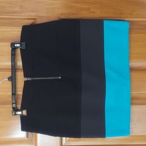 🎄• Candie's Layered Look Black, Gray, Blue Mini Stretchy Skirt, Gold Zipper